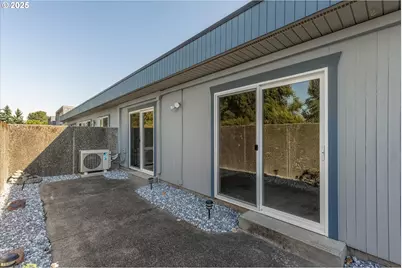 743 Marine View Dr #8, Longview, WA 98632 - Photo 32