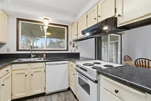 5639 SE 117th Ave, Portland, OR 97266 - Photo 8