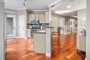 975 Springtree Ln, West Linn, OR 97068 - Photo 16