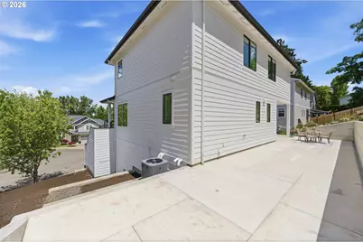 988 NW Baker Crest Ct, McMinnville, OR 97128 - Photo 44