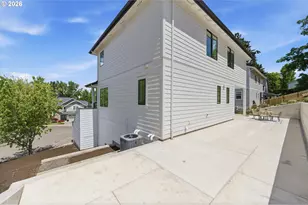 988 NW Baker Crest Ct, McMinnville, OR 97128 - Photo 44