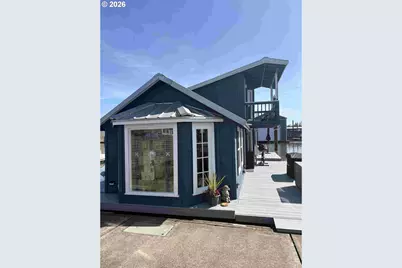 11860 N Jantzen Dr, Portland, OR 97217 - Photo 1