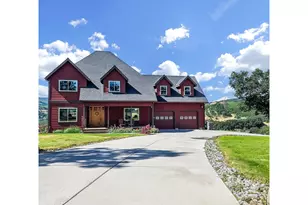 1306 Hermits Way, The Dalles, OR 97058 - Photo 1