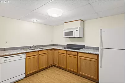 13187 NW Burton St, Portland, OR 97229 - Photo 36