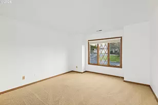 13187 NW Burton St, Portland, OR 97229 - Photo 32