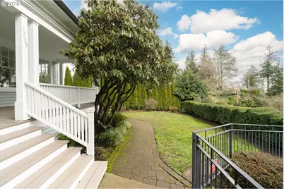 2735 SW Talbot Rd, Portland, OR 97201 - Photo 44