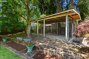 5329 Charleton Ct, Lake Oswego, OR 97035 - Photo 34