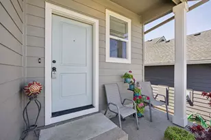 976 NE Trillium Dr, Estacada, OR 97023 - Photo 6