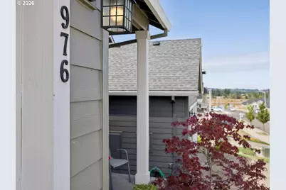 976 NE Trillium Dr, Estacada, OR 97023 - Photo 4