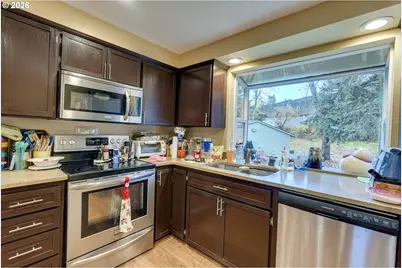 11990 SW Corby Dr #16, Portland, OR 97225 - Photo 6