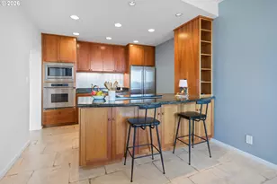 2211 SW 1st Ave, Portland, OR 97201 - Photo 12