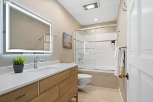 2211 SW 1st Ave, Portland, OR 97201 - Photo 30