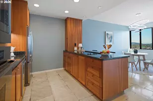 2211 SW 1st Ave, Portland, OR 97201 - Photo 16