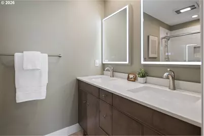 2211 SW 1st Ave #1503, Portland, OR 97201 - Photo 24