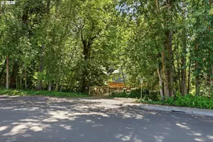 12833 SW 116th Ave, Tigard, OR 97223 - Photo 28