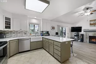 4043 Wagner St, Eugene, OR 97402 - Photo 16