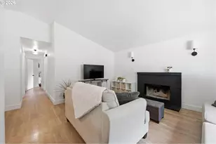 9924 SW 37th Ave, Portland, OR 97219 - Photo 10