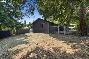9924 SW 37th Ave, Portland, OR 97219 - Photo 4