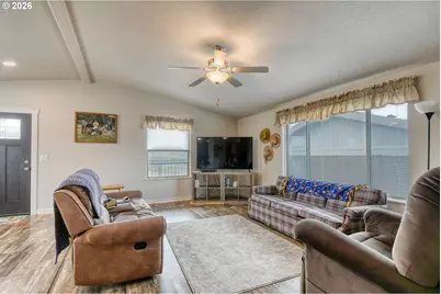 3027 SW Terrace Dr, Pendleton, OR 97801 - Photo 6