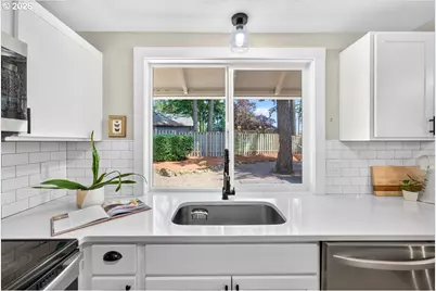 5071 Tualata Ln, Lake Oswego, OR 97035 - Photo 12