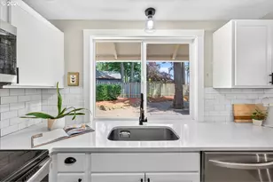 5071 Tualata Ln, Lake Oswego, OR 97035 - Photo 12