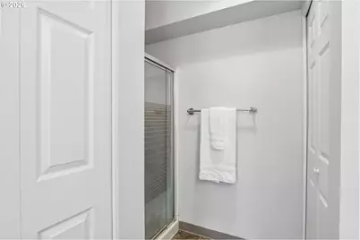 5906 NE 35th Cir, Vancouver, WA 98661 - Photo 22