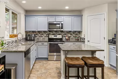 2985 Oxford St, Woodburn, OR 97071 - Photo 12