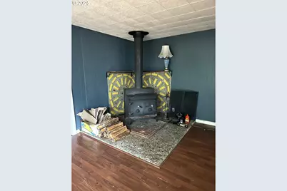 9247 Highway 126, Mapleton, OR 97453 - Photo 14