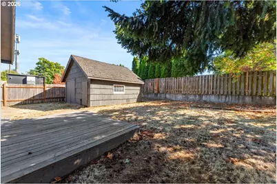 5926 NE Going St, Portland, OR 97218 - Photo 20
