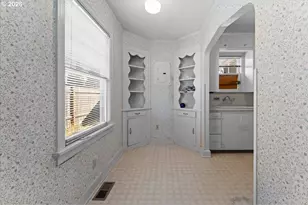 5926 NE Going St, Portland, OR 97218 - Photo 12