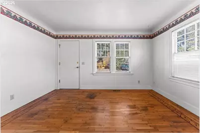 5926 NE Going St, Portland, OR 97218 - Photo 6