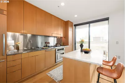 28 SE 28th Ave #304, Portland, OR 97214 - Photo 4