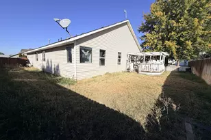 186 NE 11th Pl, Hermiston, OR 97838 - Photo 22