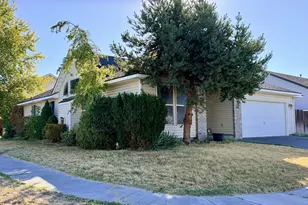 186 NE 11th Pl, Hermiston, OR 97838 - Photo 2