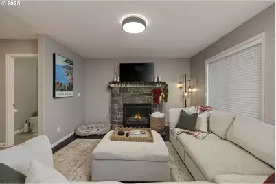 400 SW 14th Ct, Canby, OR 97013 - Photo 14