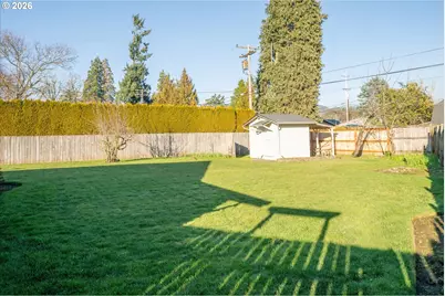 472 Springdale Ave, Springfield, OR 97477 - Photo 32