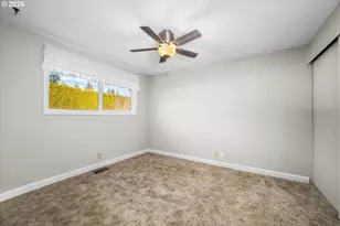 472 Springdale Ave, Springfield, OR 97477 - Photo 18