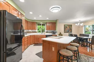 903 NE 3rd Ave, Hillsboro, OR 97124 - Photo 16