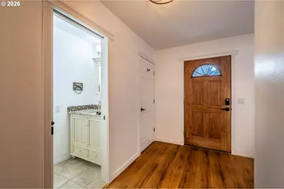 1057 4th St SE, Bandon, OR 97411 - Photo 14