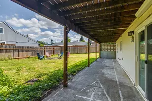 7913 SE Clackamas Rd, Milwaukie, OR 97267 - Photo 40