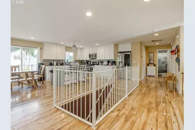 7913 SE Clackamas Rd, Milwaukie, OR 97267 - Photo 8