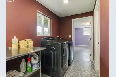 7913 SE Clackamas Rd, Milwaukie, OR 97267 - Photo 34