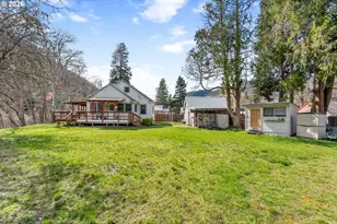 500 and 502 Bluff St, Klickitat, WA 98628 - Photo 12