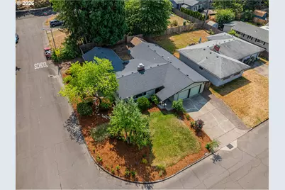13520 SW Devonshire Dr, Beaverton, OR 97005 - Photo 36