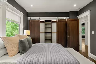 4000 NE Hassalo St, Portland, OR 97232 - Photo 26