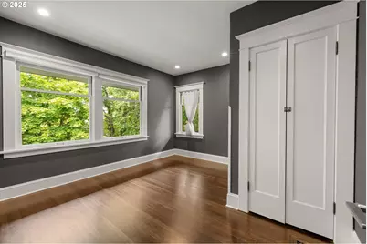 4000 NE Hassalo St, Portland, OR 97232 - Photo 30