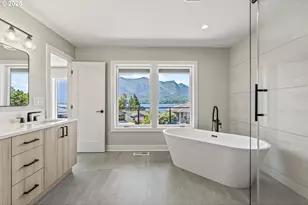 243 NE Hemmingway Dr, Stevenson, WA 98648 - Photo 14