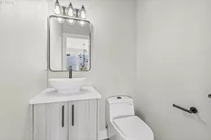 243 NE Hemmingway Dr, Stevenson, WA 98648 - Photo 34