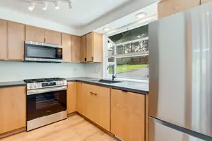 11990 SW Corby Dr, Portland, OR 97225 - Photo 4