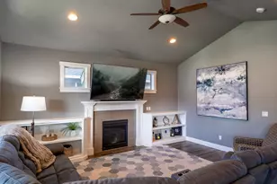 115 NE Megan Dr, Estacada, OR 97023 - Photo 8